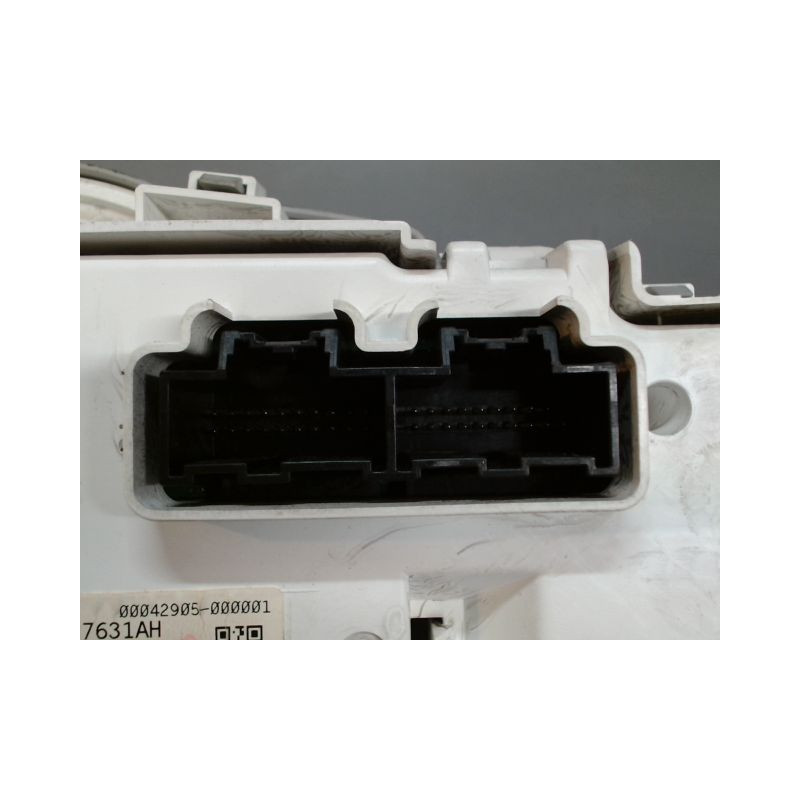 BLOC COMPTEURS CHRYSLER PT CRUISER -2005