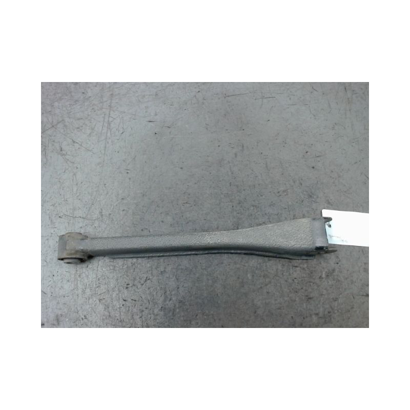 TRIANGLE INFERIEUR ARRIERE DROIT HYUNDAI TUCSON -04