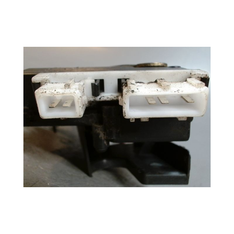 SYSTEME CONDAMNATION AVANT GAUCHE PEUGEOT 605 94-99