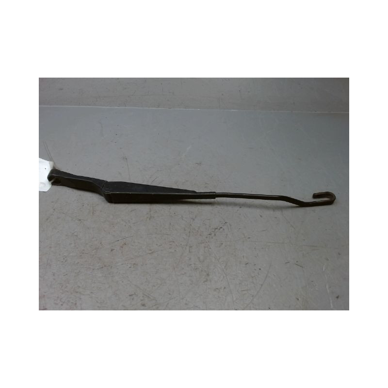 BRAS ESSUIE-GLACE AVANT DROIT SEAT IBIZA 99-2002