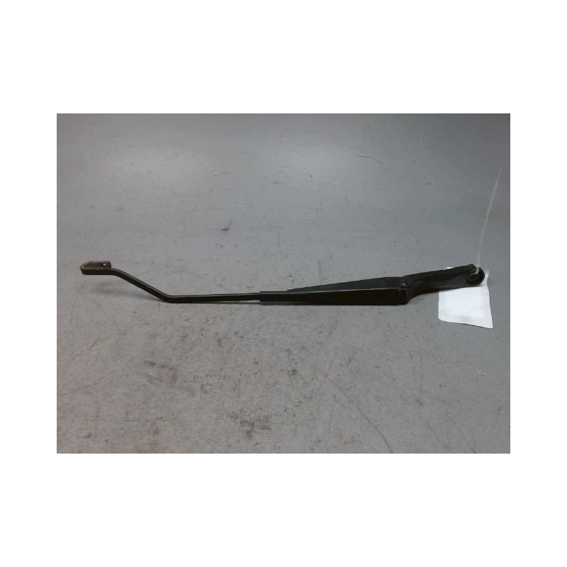 BRAS ESSUIE-GLACE AVANT GAUCHE SEAT IBIZA 99-2002