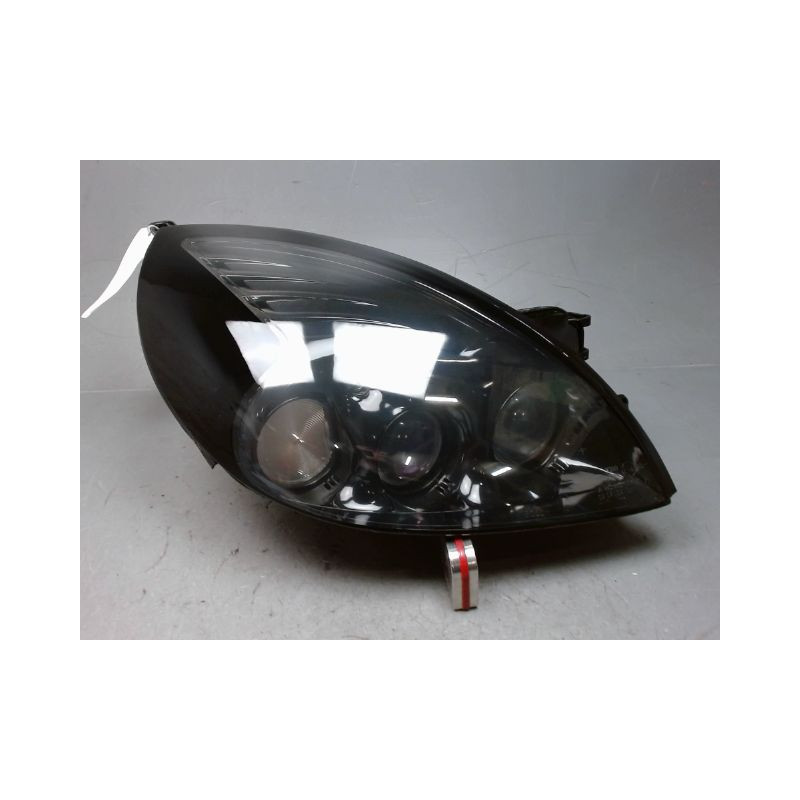 PHARE DROIT FORD PUMA