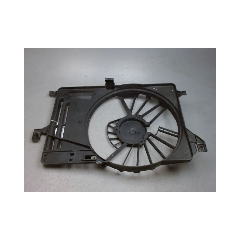 SUPPORT DE VENTILATEUR FORD T.CONNECT