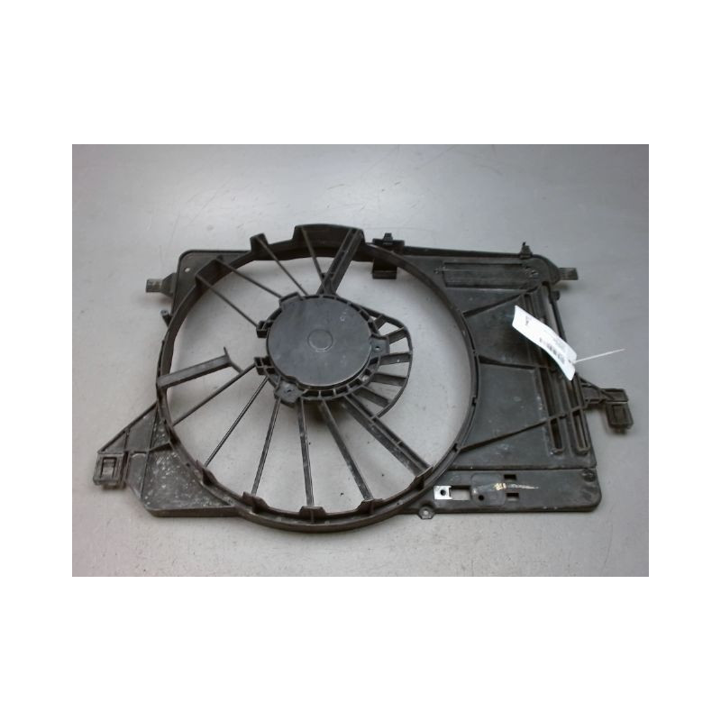 SUPPORT DE VENTILATEUR FORD T.CONNECT