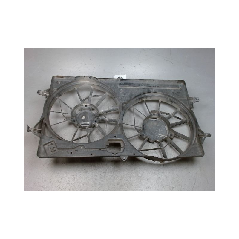 SUPPORT DE VENTILATEUR FORD FOCUS 98-04