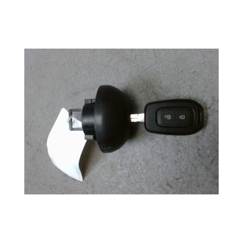 BOUCHON RESERVOIR A CARBURANT DACIA SANDERO