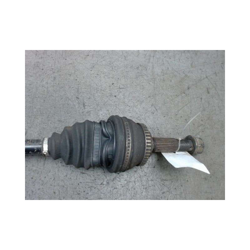 TRANSMISSION AVANT GAUCHE NISSAN ALMERA 2.2 Di