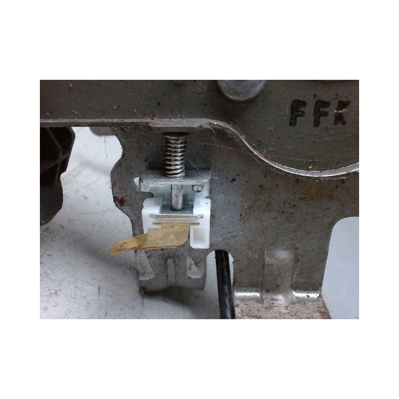 LEVIER FREIN A MAIN KIA VENGA 09-