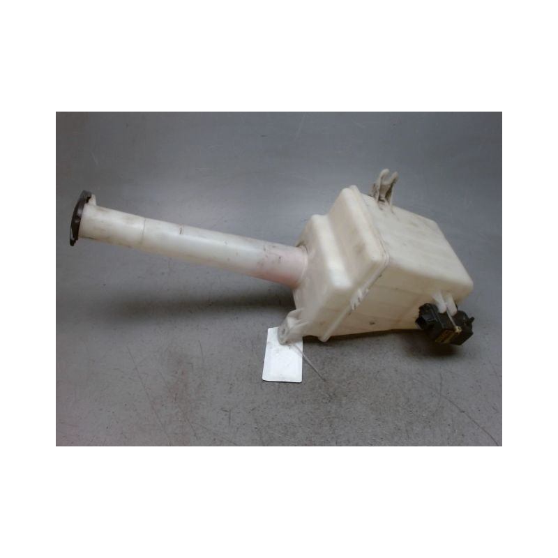 RESERVOIR LAVE-GLACE AVANT HYUNDAI SANTA FE 4X4 -00