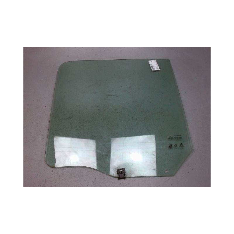 GLACE PORTE COULISSANTE GAUCHE PEUGEOT RIFTER