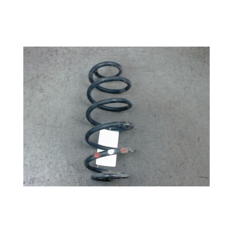 RESSORT AMORTISSEUR ARRIERE DROIT TOYOTA AURIS 2010-