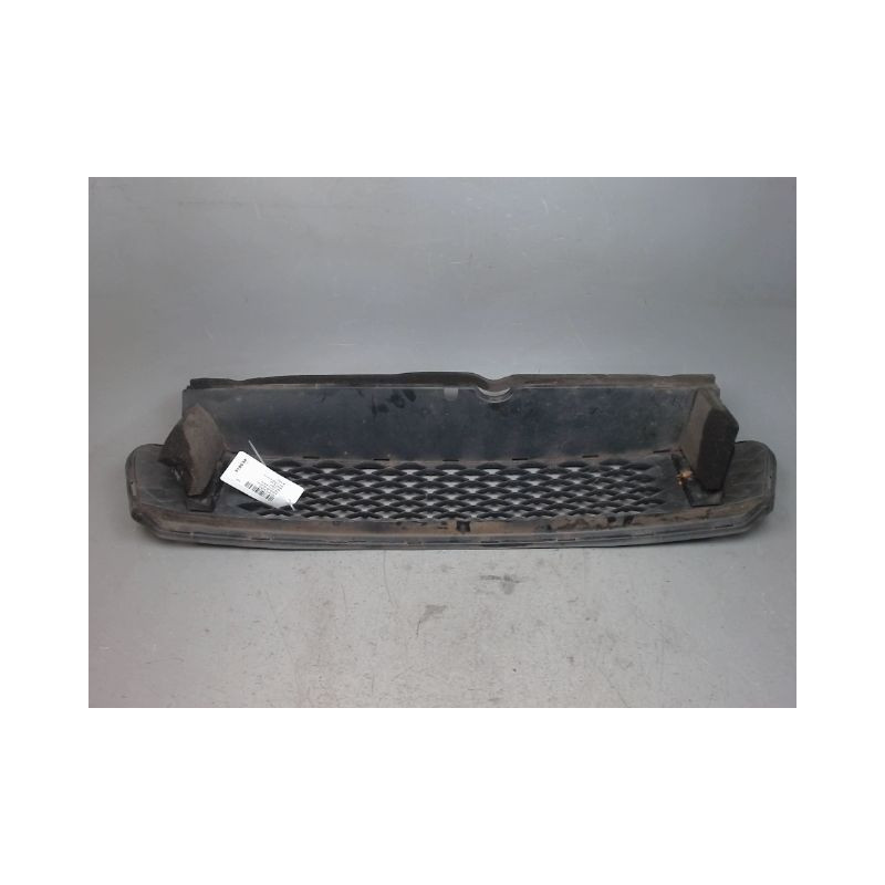 GRILLE PARE-CHOC AVANT TOYOTA AURIS 2010-