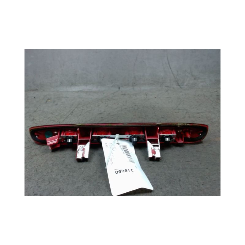 FEUX STOP SUPPLEMENTAIRE PEUGEOT 208