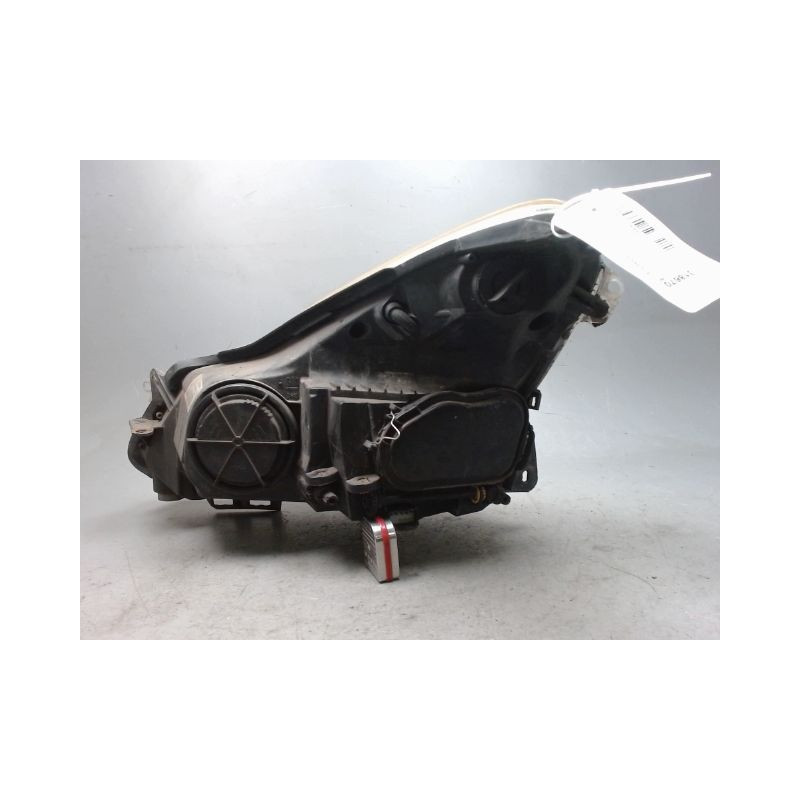 PHARE DROIT OPEL CORSA