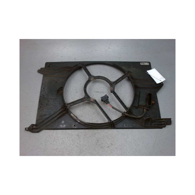 SUPPORT DE VENTILATEUR OPEL VECTRA BREAK 2005-