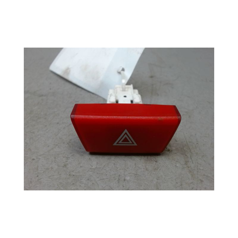 BOUTON DE WARNING CITROEN C1 5P
