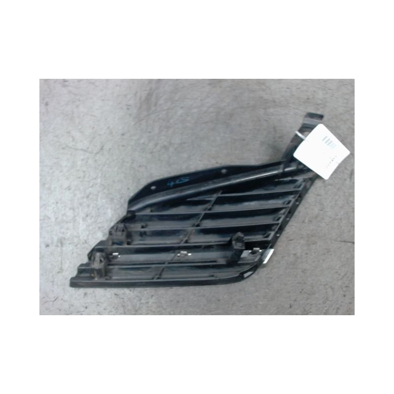 GRILLE CALANDRE DROIT NISSAN PRIMERA 2002-