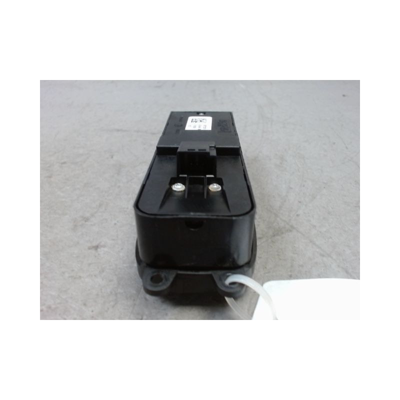 COMMANDE LEVE-GLACE PORTE AVG VOLVO V50