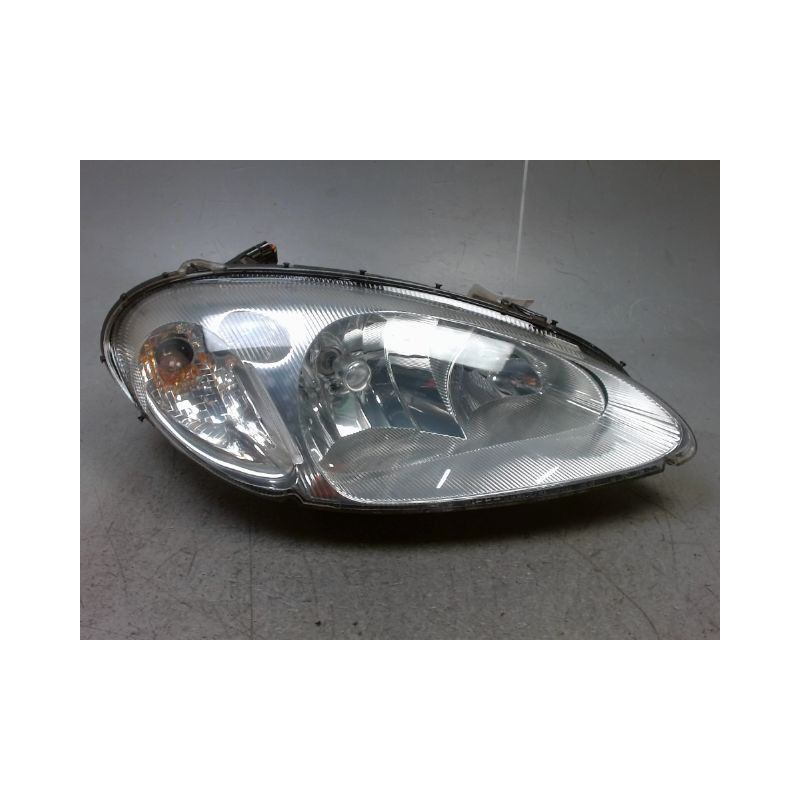 PHARE DROIT CHRYSLER PT CRUISER 00-05