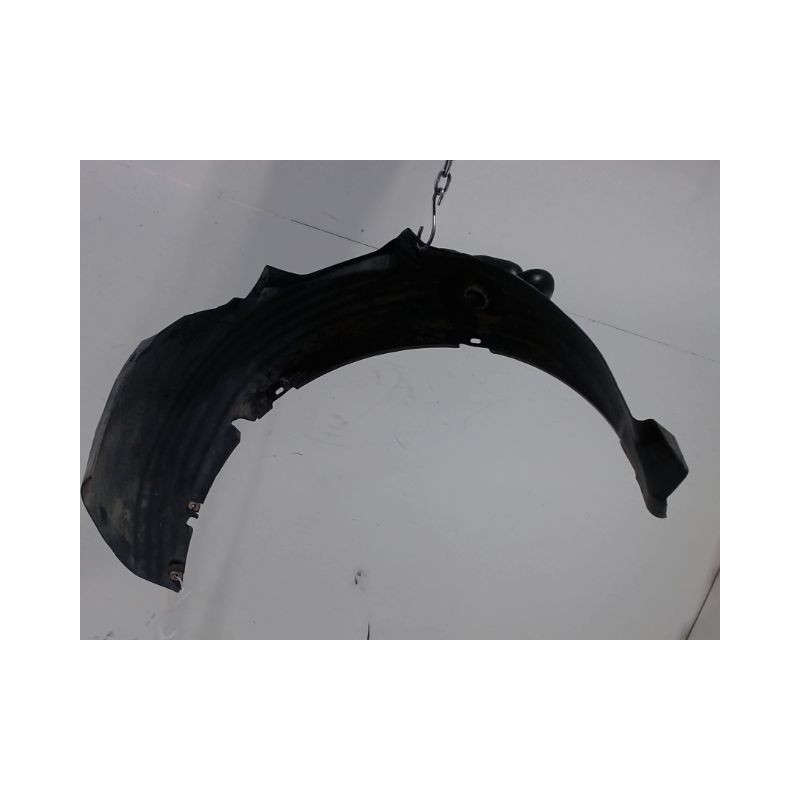 PARE-BOUE AVANT DROIT VOLKSWAGEN POLO 94-99