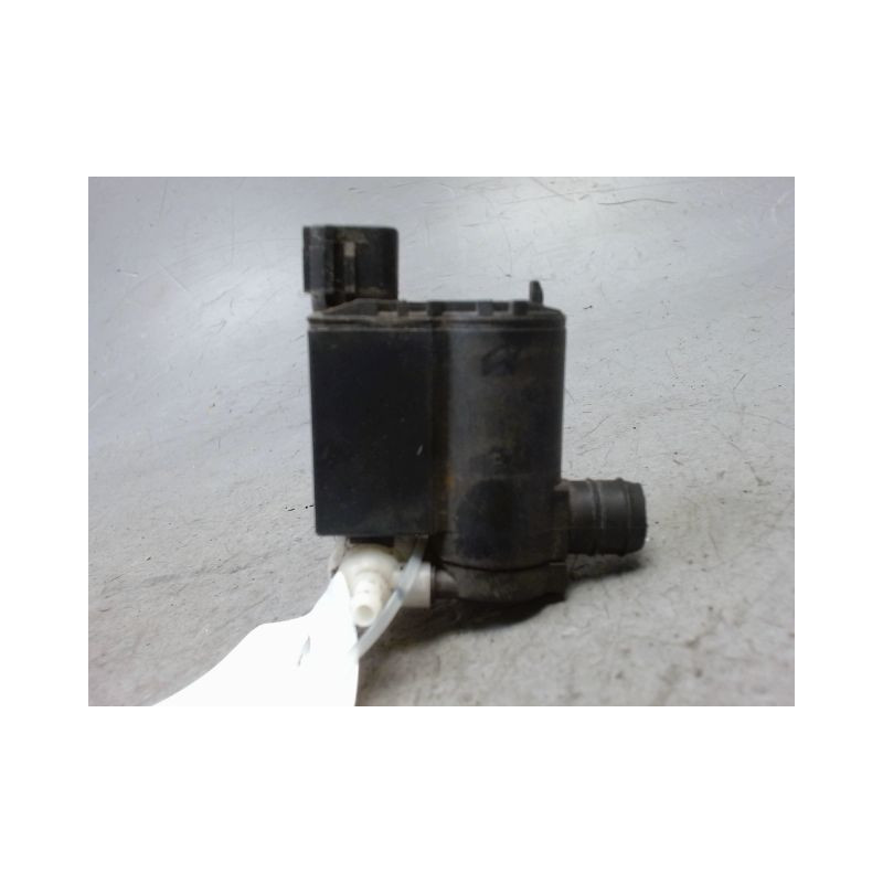 POMPE LAVE-GLACE AVANT HYUNDAI ACCENT