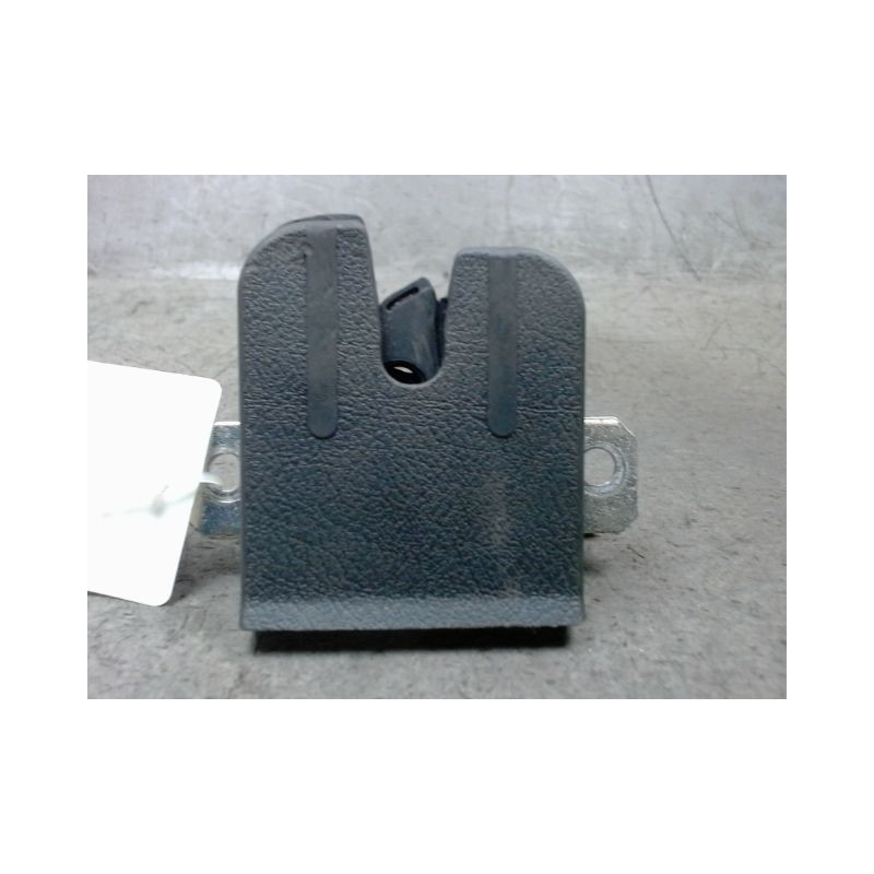 SERRURE HAYON  VOLKSWAGEN POLO 2005-