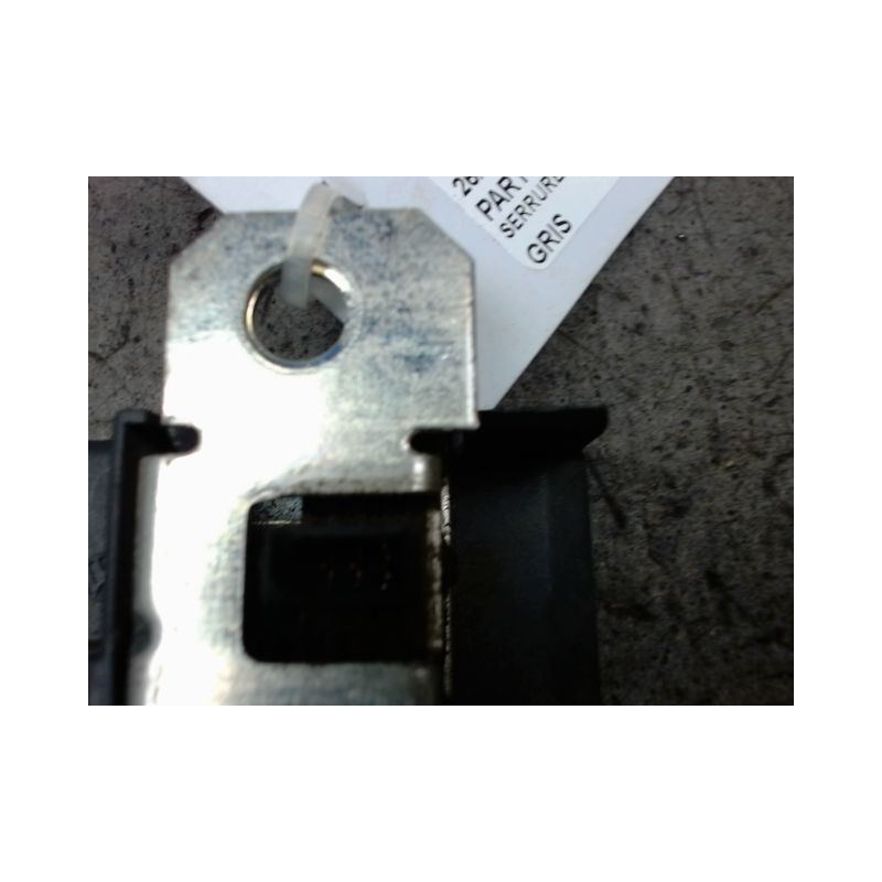 SERRURE HAYON  VOLKSWAGEN POLO 2005-