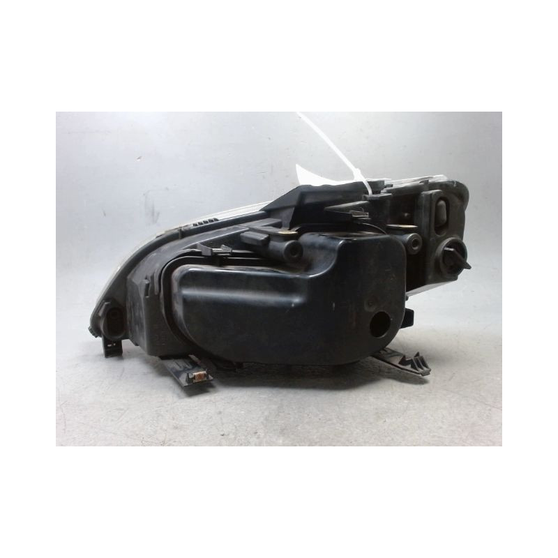 PHARE DROIT FORD FOCUS C-MAX 03-07