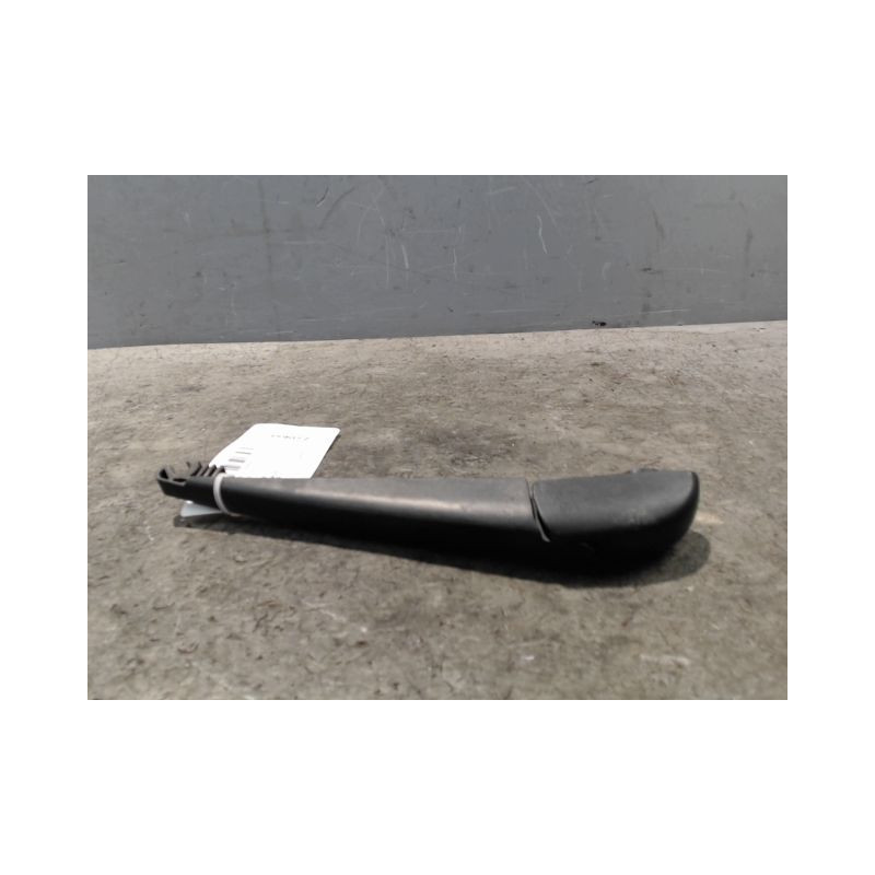 BRAS ESSUIE-GLACE ARRIERE TOYOTA VERSO 2010-