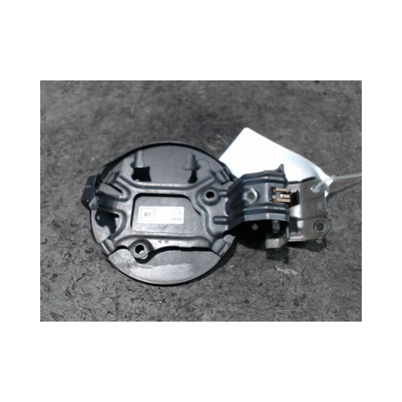 VOLET DE TRAPPE CARBURANT TOYOTA VERSO 2010-
