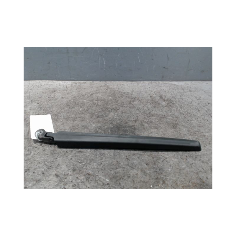 BRAS ESSUIE-GLACE ARRIERE SEAT LEON 2005-