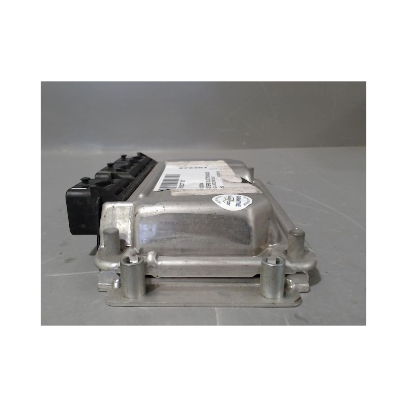 CALCULATEUR MOTEUR PEUGEOT 307