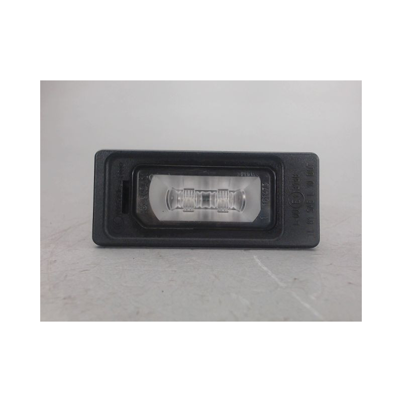 ECLAIREUR PLAQUE DE POLICE DROIT AUDI Q3