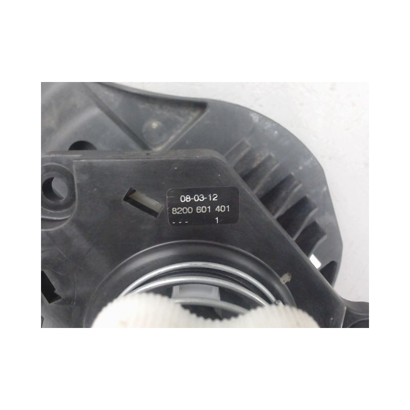 TREUIL DE ROUE DE SECOURS RENAULT CLIO