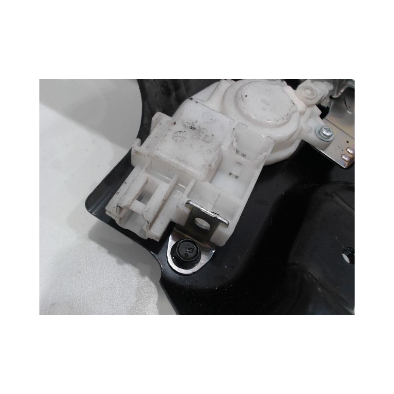 SERRURE PORTE ARRIERE GAUCHE NISSAN NV200