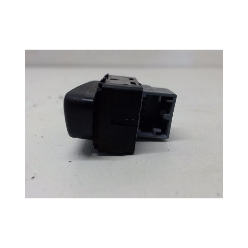 COMMANDE LEVE-GLACE PORTE AVD VOLKSWAGEN POLO