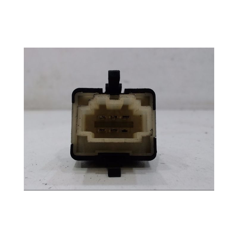 COMMANDE LEVE-GLACE PORTE AVD VOLKSWAGEN GOLF