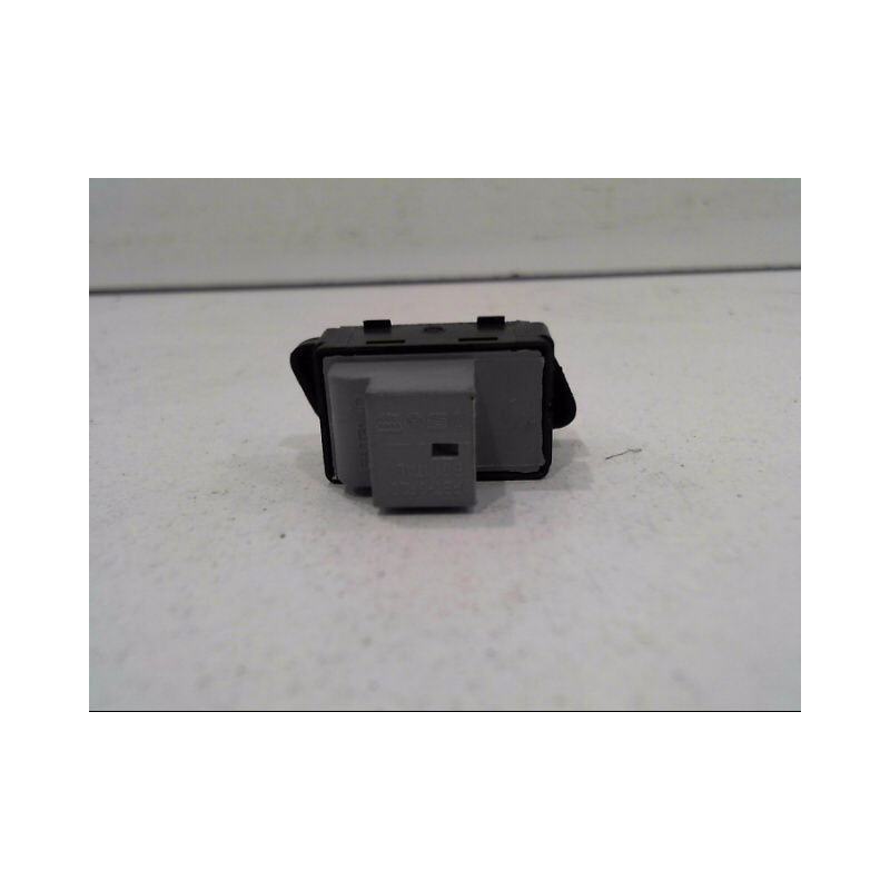 COMMANDE LEVE-GLACE PORTE AVD VOLKSWAGEN POLO