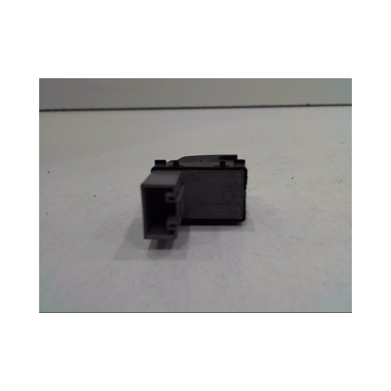 COMMANDE LEVE-GLACE PORTE ARD VOLKSWAGEN POLO 2005-