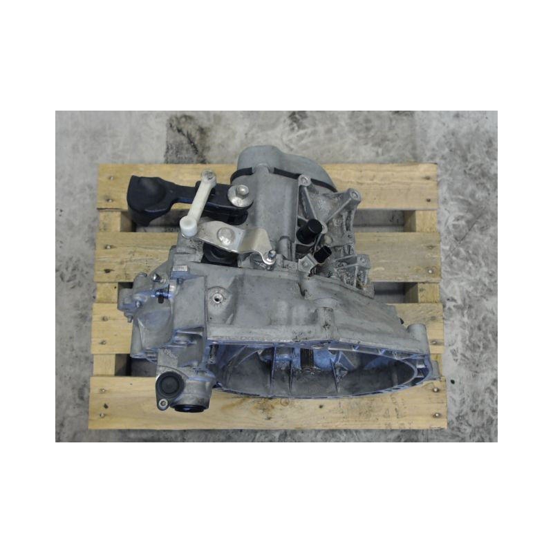 BOITE A VITESSE MECANIQUE PEUGEOT 208 1.2 VTI 82