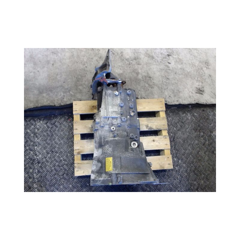 BOITE A VITESSE MECANIQUE B.M.W. SERIE 3 320 d