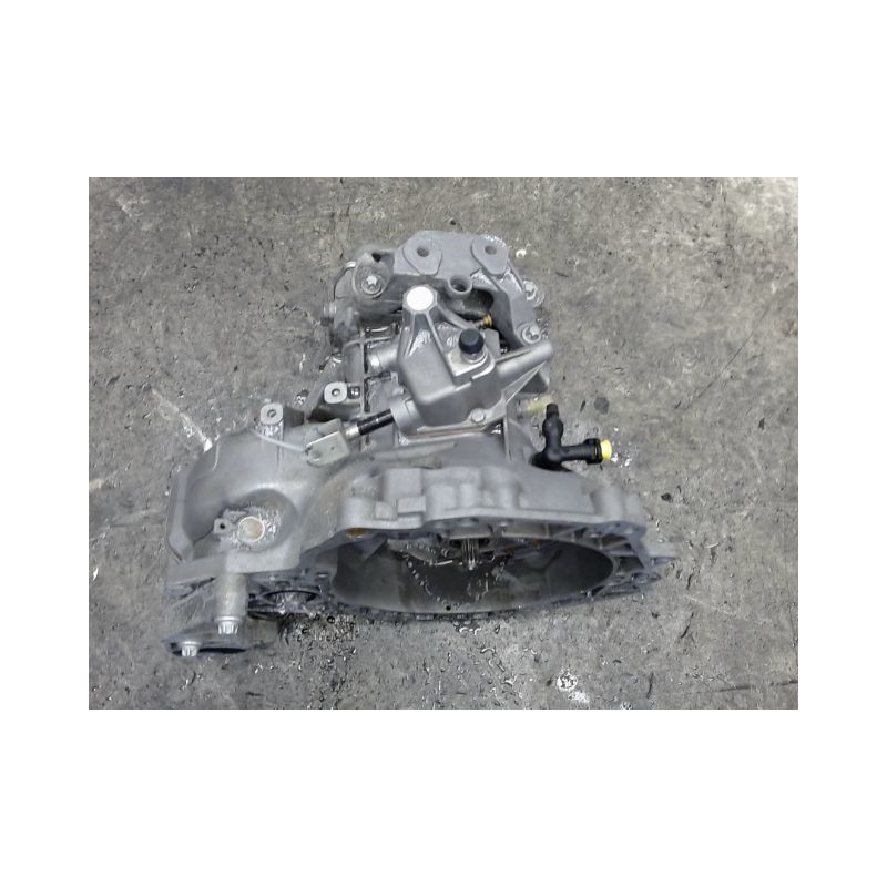 BOITE A VITESSE MECANIQUE OPEL CORSA 1.3 CDTI 