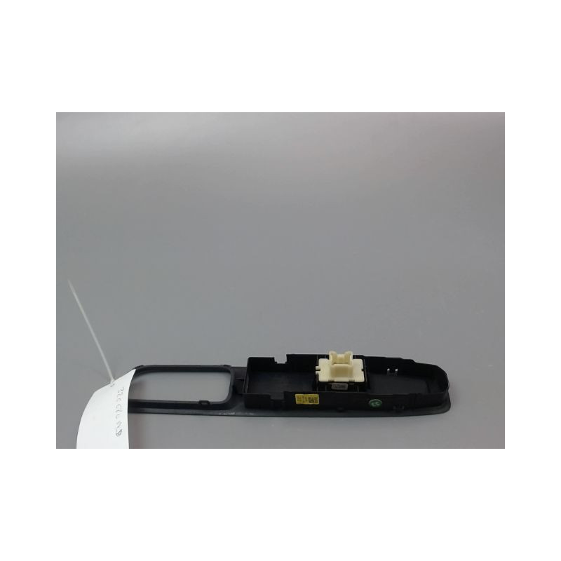COMMANDE LEVE-GLACE PORTE AVD TOYOTA YARIS