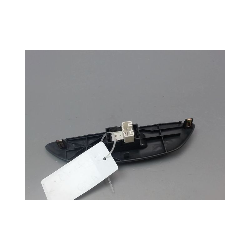 COMMANDE LEVE-GLACE PORTE AVD TOYOTA YARIS I Phase 2 2003-2005