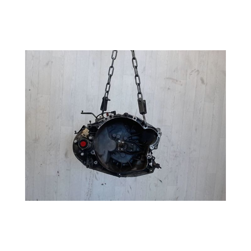 BOITE A VITESSE MECANIQUE PEUGEOT 206 1.9 D