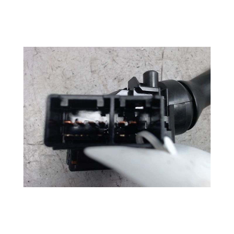 COMMANDE ESSUIE GLACE TOYOTA PRIUS 2004-