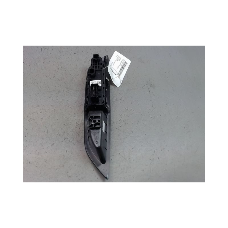 COMMANDE LEVE-GLACE PORTE AVG PEUGEOT 208 2012-...