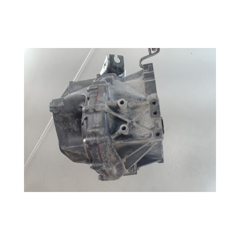 BOITE A VITESSE MECANIQUE TOYOTA AURIS 2.0 D-4D 