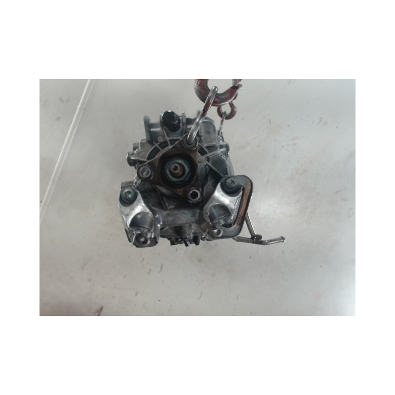 BOITE A VITESSE MECANIQUE B.M.W. SERIE 3 318 d