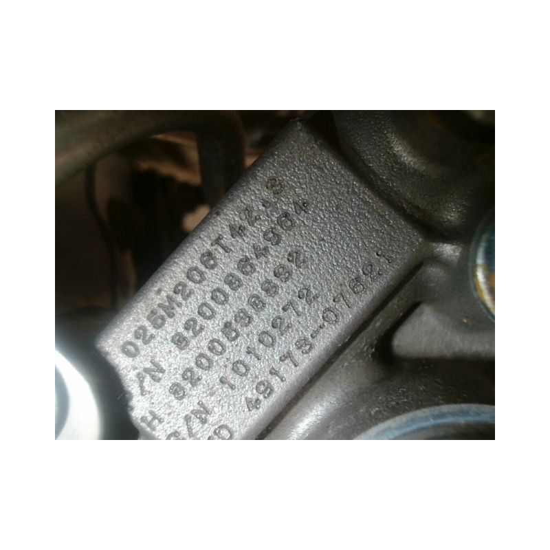 MOTEUR ESSENCE RENAULT CLIO 1.2 16V